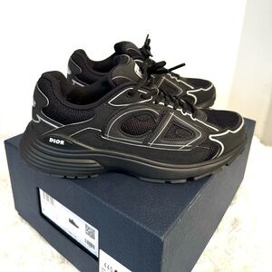 Christian Dior Sneakers B30 (Authentic)